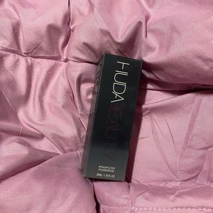 Huda beauty faux filter foundation